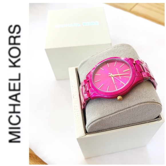 NWT authentic MK fuchsia slim runaway watch - Picture 2 of 4